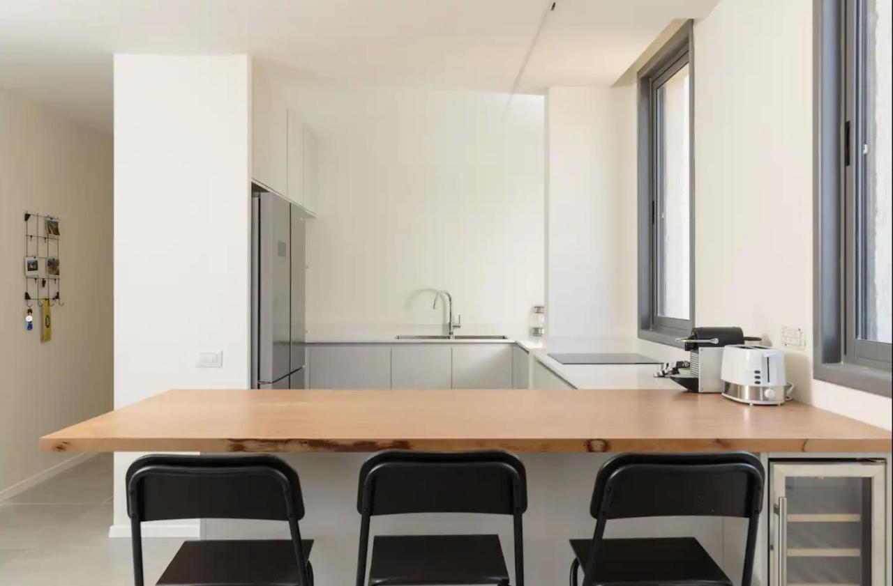 Stylish & Spacious 3 Bedroom Apartment By The Sea Netanya Ngoại thất bức ảnh
