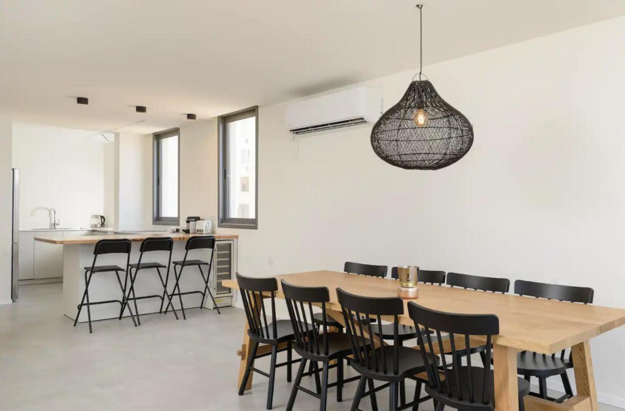 Stylish & Spacious 3 Bedroom Apartment By The Sea Netanya Ngoại thất bức ảnh