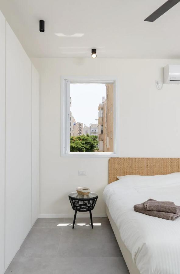 Stylish & Spacious 3 Bedroom Apartment By The Sea Netanya Ngoại thất bức ảnh